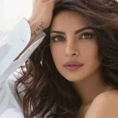 Priyanka Chopra zum vierten Mal zur „heißesten Frau der Welt“ gewählt