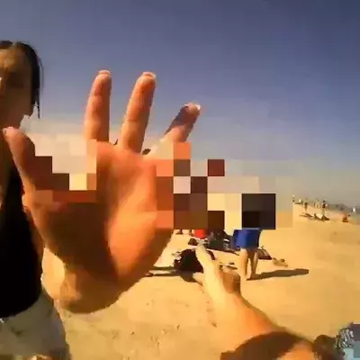 Junge Mutter am Strand brutal festgenommen: Polizei veröffentlicht eigenes Video