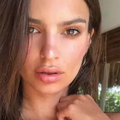 Brust operiert: Hatte Emily Ratajkowski eine Schönheits-OP?