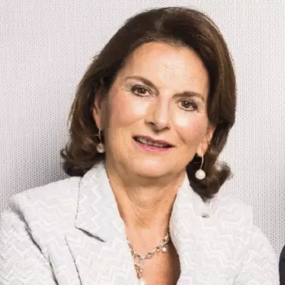 Claudia Obert 