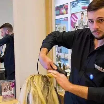 Friseur soll in ein Land abgeschoben werden, in dem er noch nie war