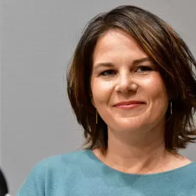 Annalena Baerbocks Kleidung – Die Botschaft dahinter