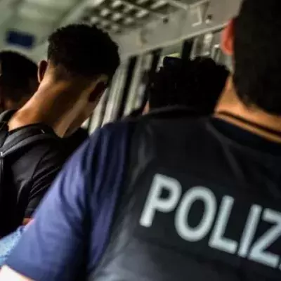 Polizei kontrolliert Flüchtlinge: Eine Sache fällt immer wieder auf!