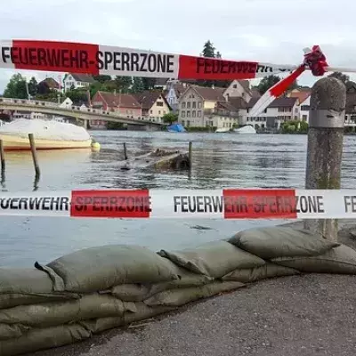 Hochwasser, Unwetter, Sturm, Deutschland, Evakuierung, Deichdurchbruch