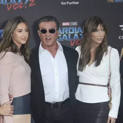 Kardashians-Nachfolge: Sylvester Stallone plant Reality-Show mit seinen Töchtern (Brouillon)