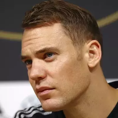 Manuel Neuer muss vielleicht tief in die Tasche greifen