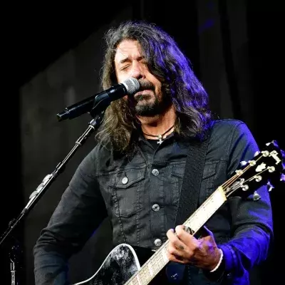 Nirvana-Dummer Dave Grohl outet sich als riesiger ABBA-Fan