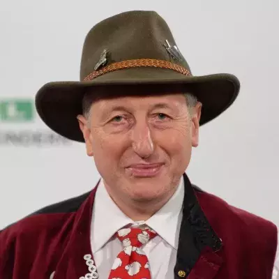 Schäfer Heinrich malt seine Lämmer: "Mein Vorbild ist Pablo Picasso"