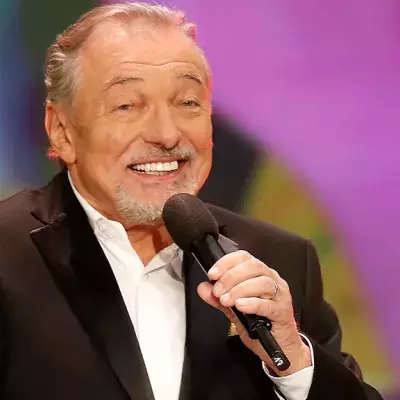 Wegbegleiter verabschieden sich von Karel Gott
