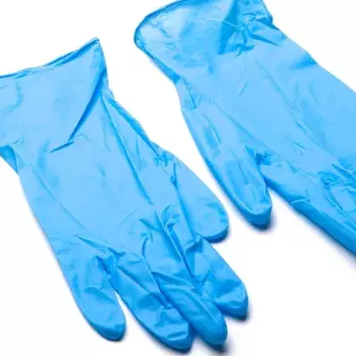 Illegaler Handel mit Plastikhandschuhen