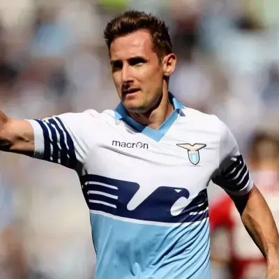 Klose will die Profis trainieren