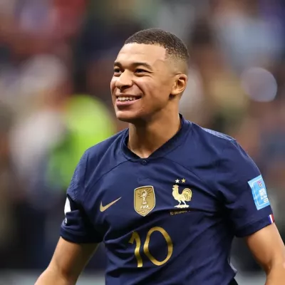 Kylian Mbappé, Fußball, Real Madrid, Vertrag, Wechsel, Details