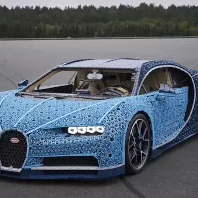 LEGO: Unglaublicher Bugatti in Originalgröße aus einer Million Legosteinen