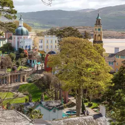Auch wenn es so scheinen mag: Dieses Städtchen liegt nicht in Italien. 