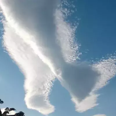 England: Seltsame Wolken am Himmel