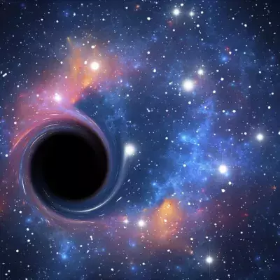 Einstein hatte recht: Licht hinter Schwarzem Loch entdeckt