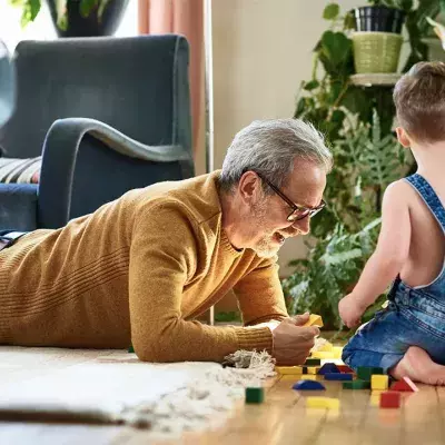Studie: Oma und Opa schlecht für die Gesundheit von Kindern