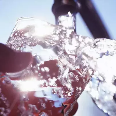 In unserem Trinkwasser lauert eine Gefahr für unsere Gesundheit