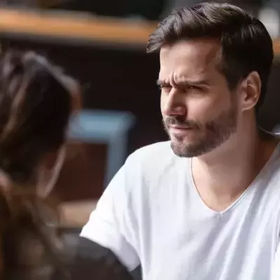 Wer ist der geheimnisvolle Mann, der eure Frauen verführen kann?