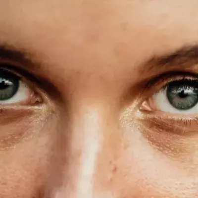 Experte erklärt: Das haben graue Augen mit der Farbe des Himmels zu tun