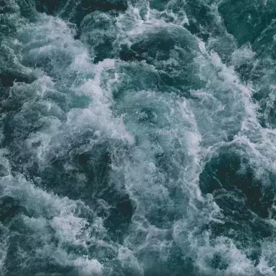 Schön, aber gefährlich: Quadratische Wellen im Meer