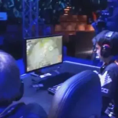 League of Legends: So habt ihr xPekes Backdoor noch nie gesehen!