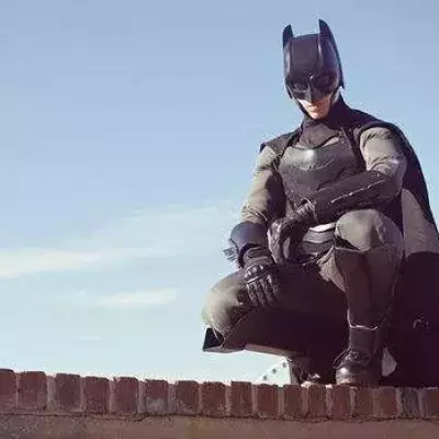 Dieser Fan konzipiert ein extrem widerstandsfähiges Batman-Kostüm