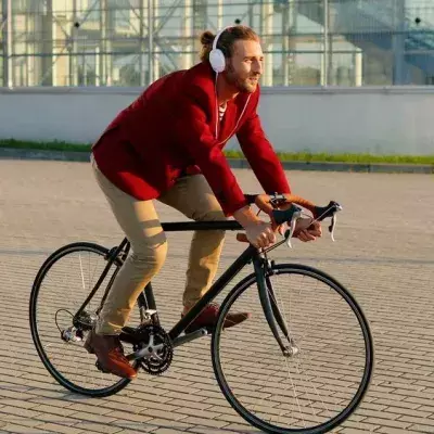 Kopfhörer auf dem Fahrrad: Darf ich das?