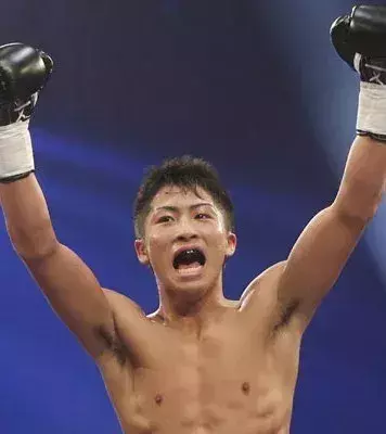 10. Naoya Inoue: Superfliegengewicht 12-0-0 (10 KO)