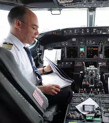 10 - Pilot: Gehalt von 88 000€/Jahr im Durchschnitt