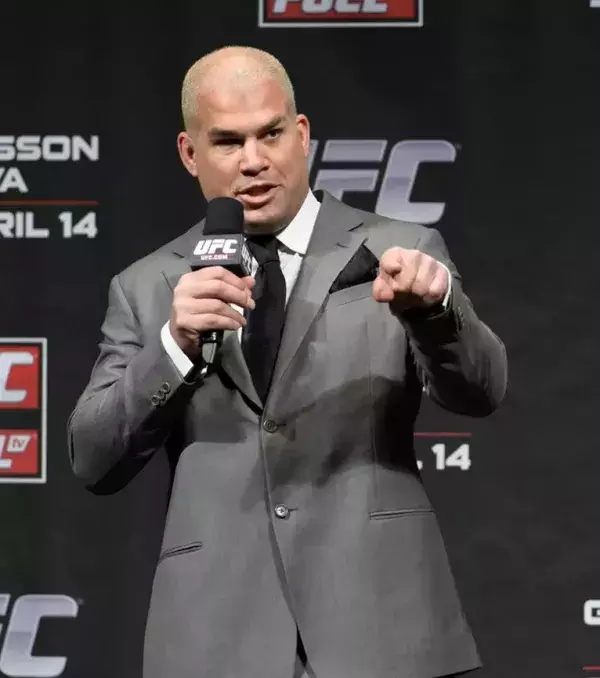 11. Tito Ortiz war von 2000 bis 2003 Champion im Halbschwergewicht und verdiente bei der MMA 3.913.097 €