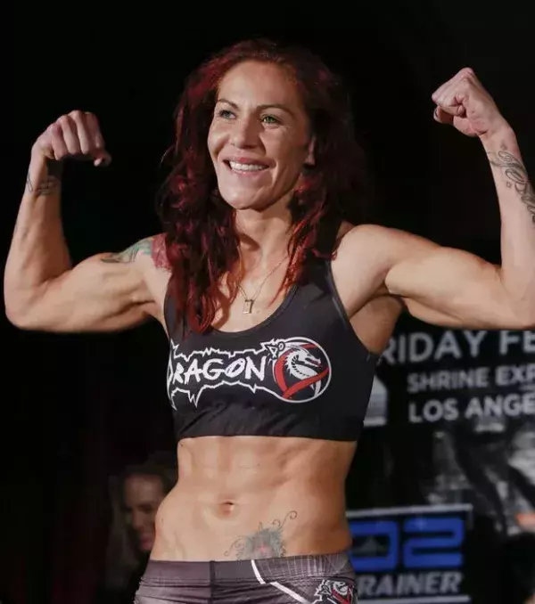 2. Cris 'Cyborg' Justino, 17 Siege (15 KO) - 1 Niederlage