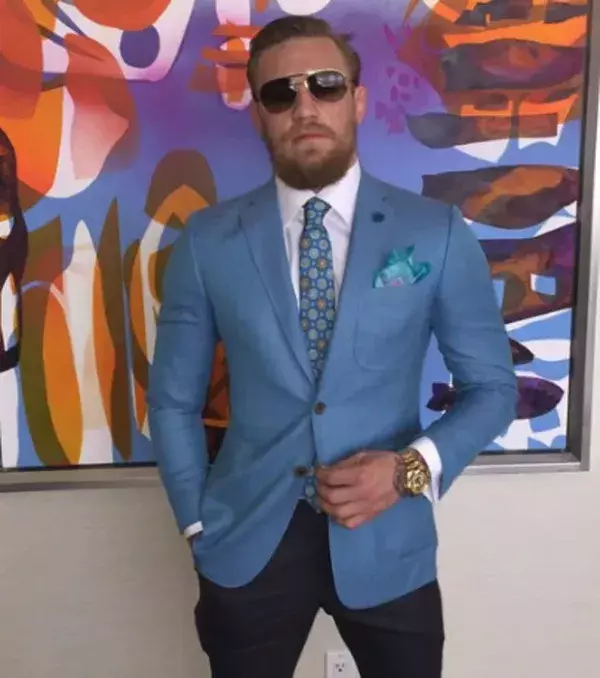 2015: Conor McGregor schlägt Dennis Siver in der 2. Runde KO