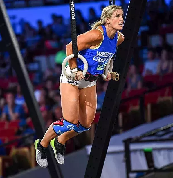 3. Die Gruppe von Frauen der Mannschaft Wasatch machte in nur 9 Minuten und 10 Sekunden unfassbar viele Muscle Ups und Squat Snatchs
