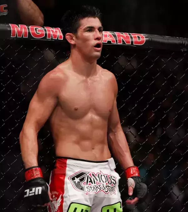 3. Dominick Cruz ist der Champion im Bantamgewicht