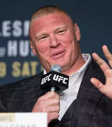 4. Brock Lesnar war von 2008 bis 2010 Champion im Schwergewicht und verdiente  für seine Kämpfe 5.084.797 €