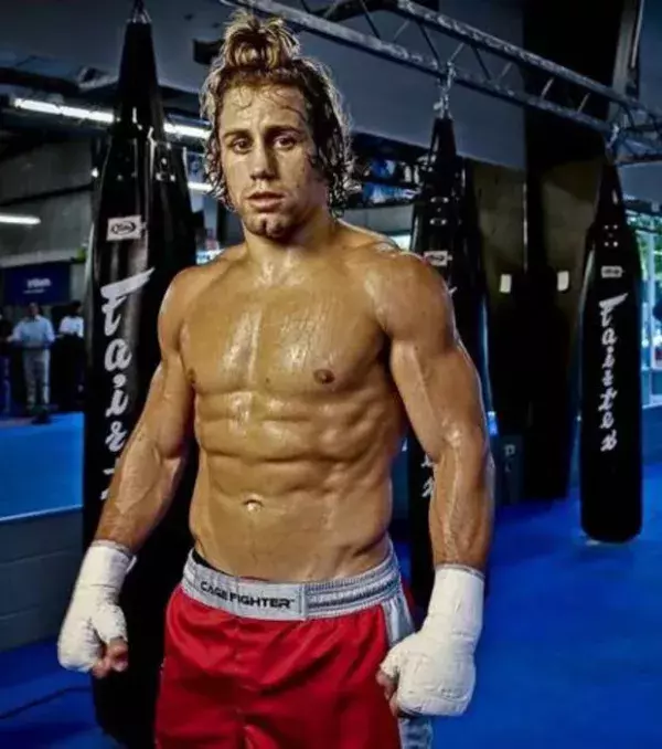 4. Team Alpha Male. Trainer: Justin Buchholz und Chris Holdsworth. Kämpfer: Urijah Faber, Cody Garbrandt, Chad Mendes, Joseph Benavidez