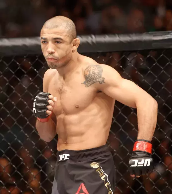 5. Jose Aldo ist der vorläufige Champion im Federgewicht