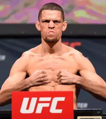 5. Nate Diaz gewann die 5. Staffel von The Ultimate Fighter im Jahre 2007. Seitdem kämpfte er 22 Mal für die UFC und gewann 13 Mal! Sein größter Erfolg war der Sieg gegen den großen Conor McGregor