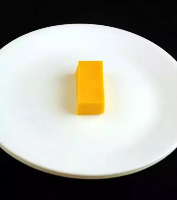 51 Gramm Cheddar-Käse