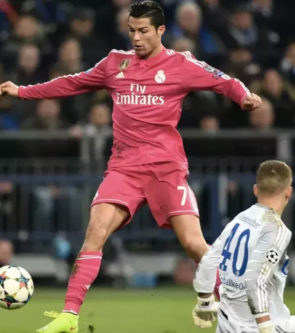 6 - 7 Tore gegen Schalke 04 in der Champions League