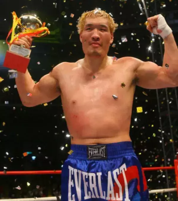 6. Choi Hong Man, 2,18 m und 160 kg