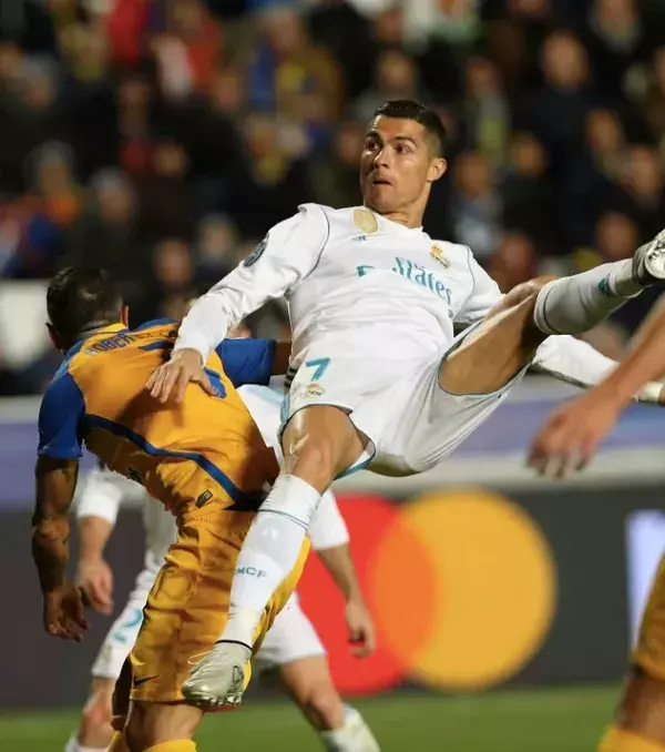 7 - 6 Tore gegen den APOEL Nicosie in der Champions League