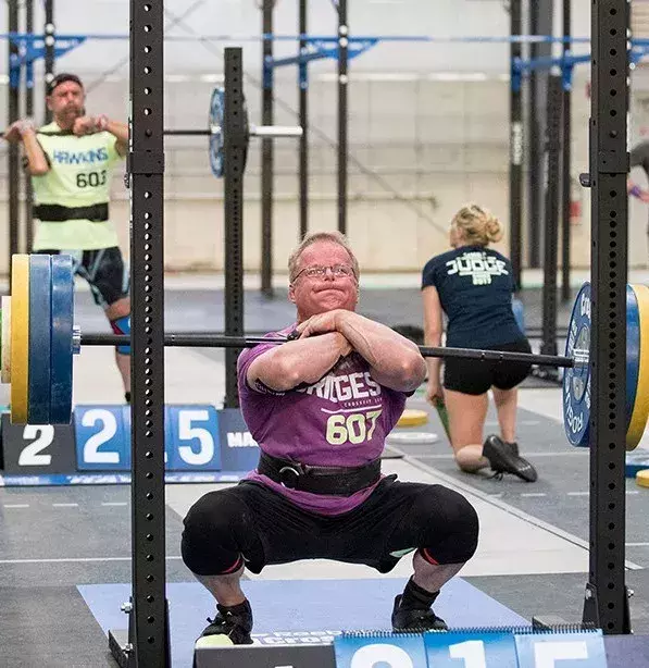 8. Allen Bridges ertrug in 2 Runden 320 lbs in der Senior-Kategorie