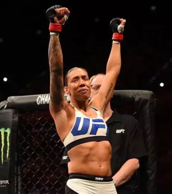 8. Germaine de Randamie, 6 Siege (3 KO), 3 Niederlagen