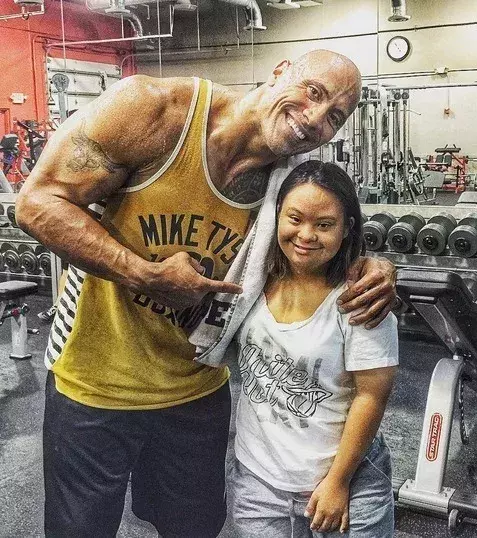 9. Weil The Rock ein großes Herz hat!