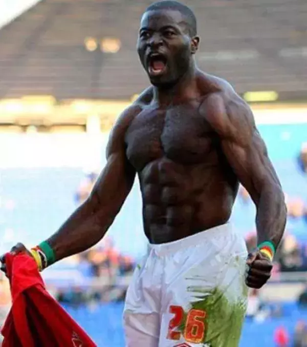 Adebayo Akinfenwa bzw. „The Beast“: Ist mit seinen 103 Kilo der muskulöseste Fußballer der Welt