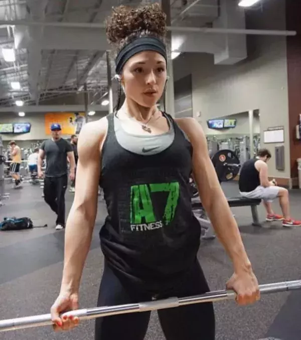 Alaina Sanders. Snapchat: alainagracefit