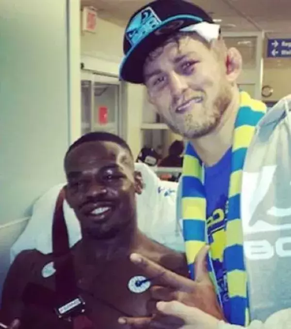 Alexander Gustafsson und Jon Jones nach dem Kampf