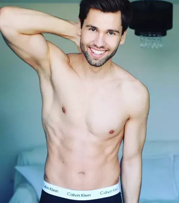 Alexander Honey Keen (33), Ex von GNTM-Gewinnerin Kim Hnizdo
